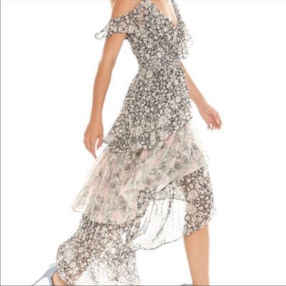 ⭐️New With Tags⭐️Misa Ruffle Cold Shoulder Dress